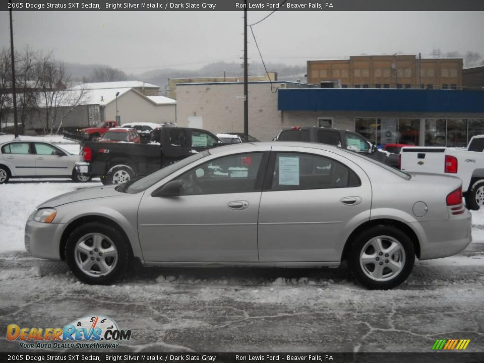2005 Dodge Stratus SXT Sedan Bright Silver Metallic / Dark Slate Gray Photo #5