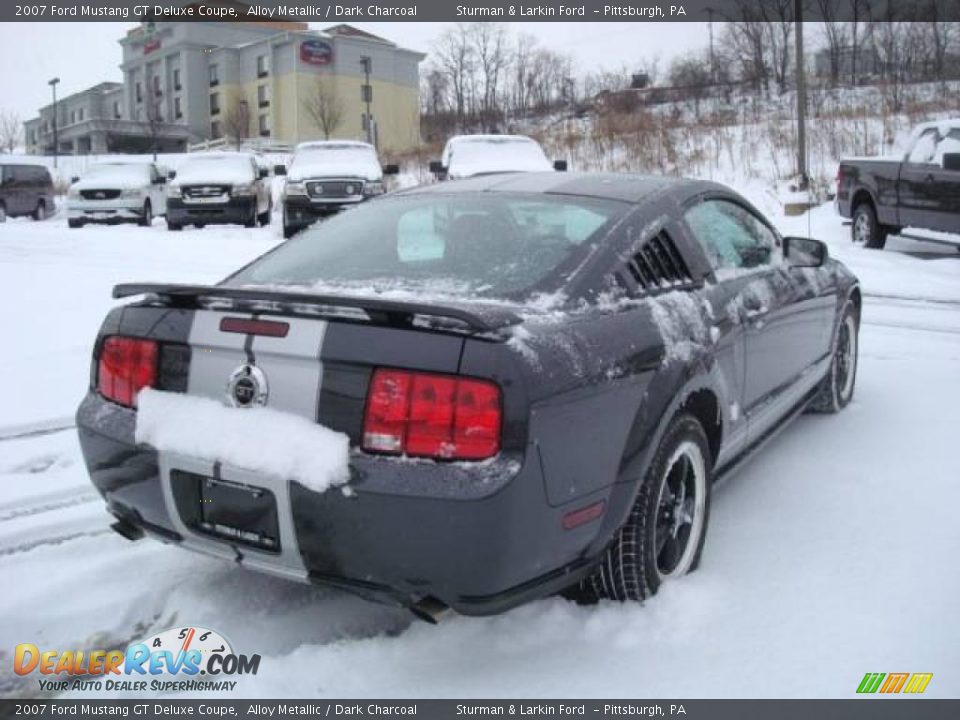 2007 Ford Mustang GT Deluxe Coupe Alloy Metallic / Dark Charcoal Photo #2