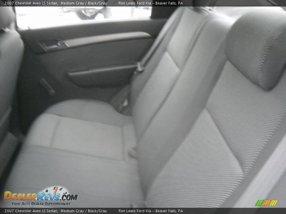 2007 Chevrolet Aveo LS Sedan Medium Gray / Black/Gray Photo #12