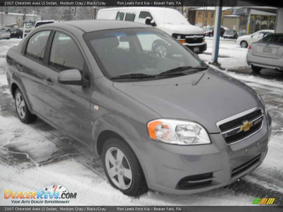 2007 Chevrolet Aveo LS Sedan Medium Gray / Black/Gray Photo #20