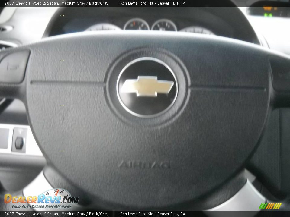 2007 Chevrolet Aveo LS Sedan Medium Gray / Black/Gray Photo #24