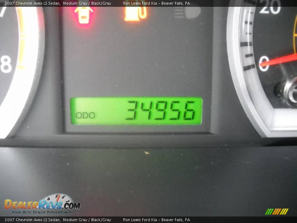 2007 Chevrolet Aveo LS Sedan Medium Gray / Black/Gray Photo #25