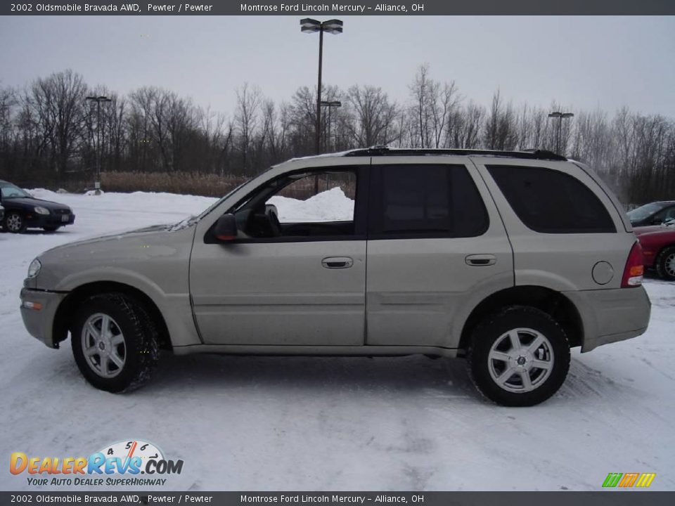 2002 Oldsmobile Bravada AWD Pewter / Pewter Photo #2