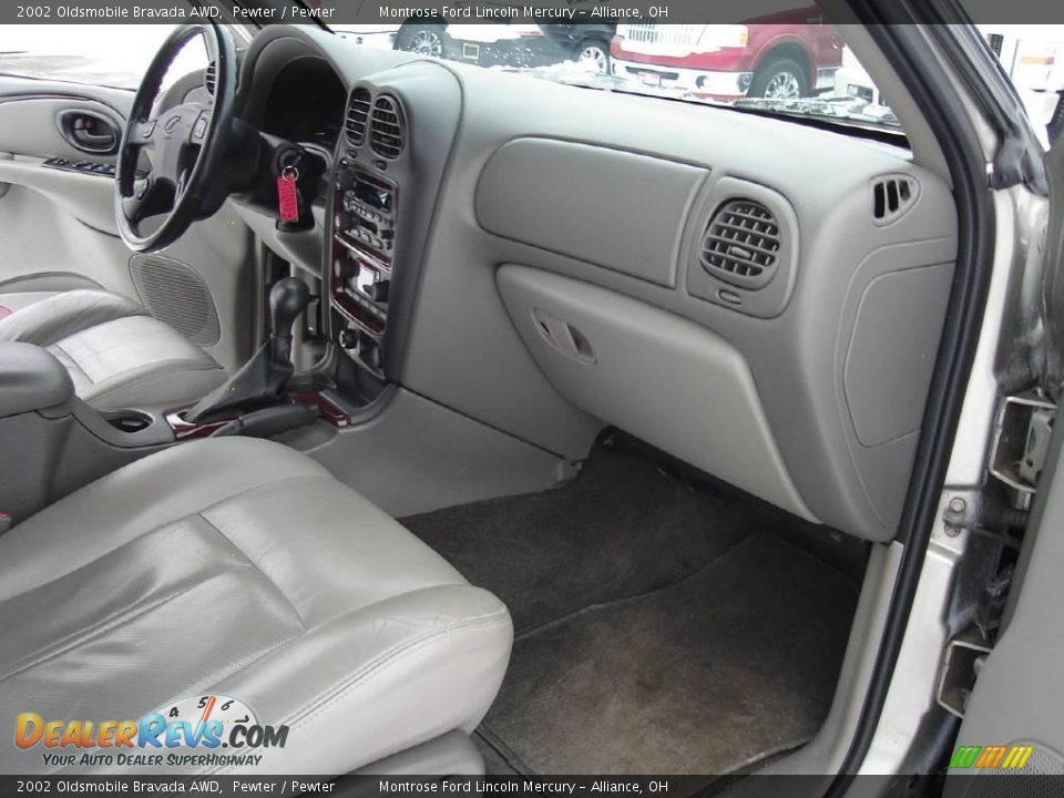 2002 Oldsmobile Bravada AWD Pewter / Pewter Photo #21