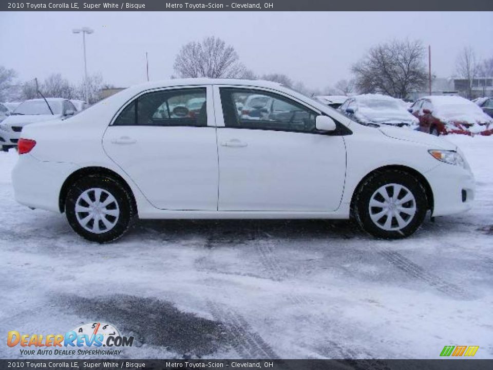 2010 Toyota Corolla LE Super White / Bisque Photo #2