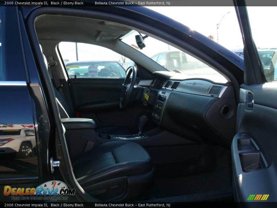 2006 Chevrolet Impala SS Black / Ebony Black Photo #8