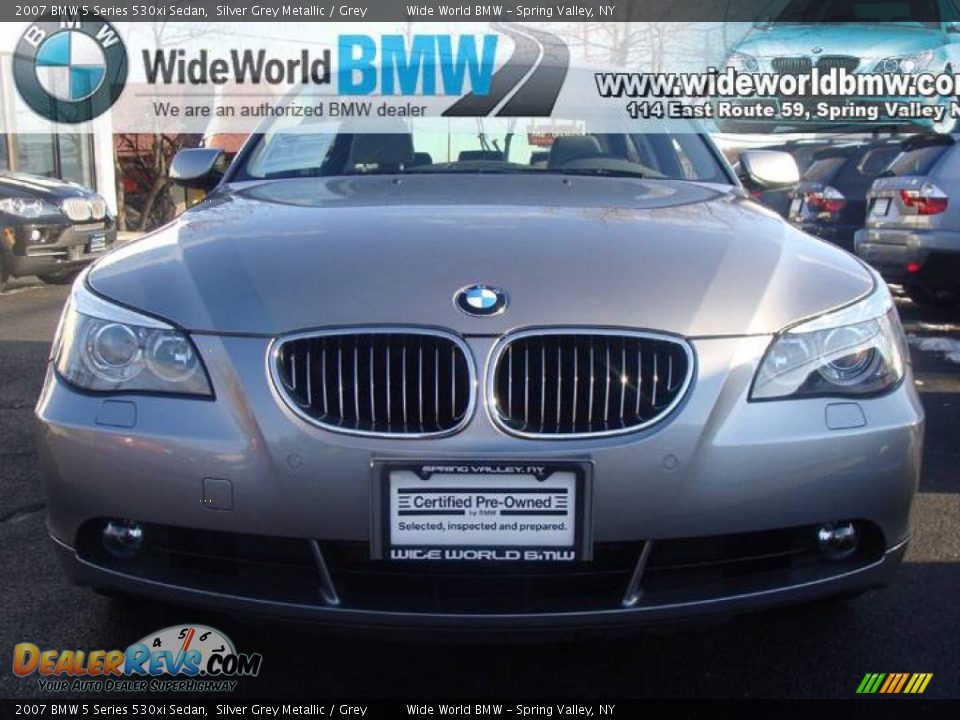2007 BMW 5 Series 530xi Sedan Silver Grey Metallic / Grey Photo #2