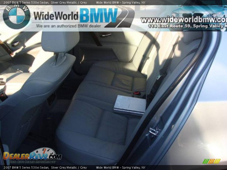 2007 BMW 5 Series 530xi Sedan Silver Grey Metallic / Grey Photo #10