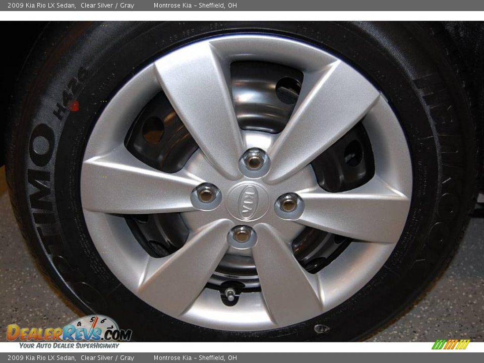 2009 Kia Rio LX Sedan Clear Silver / Gray Photo #24