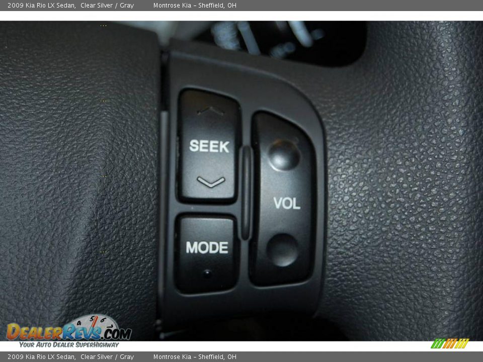 2009 Kia Rio LX Sedan Clear Silver / Gray Photo #26