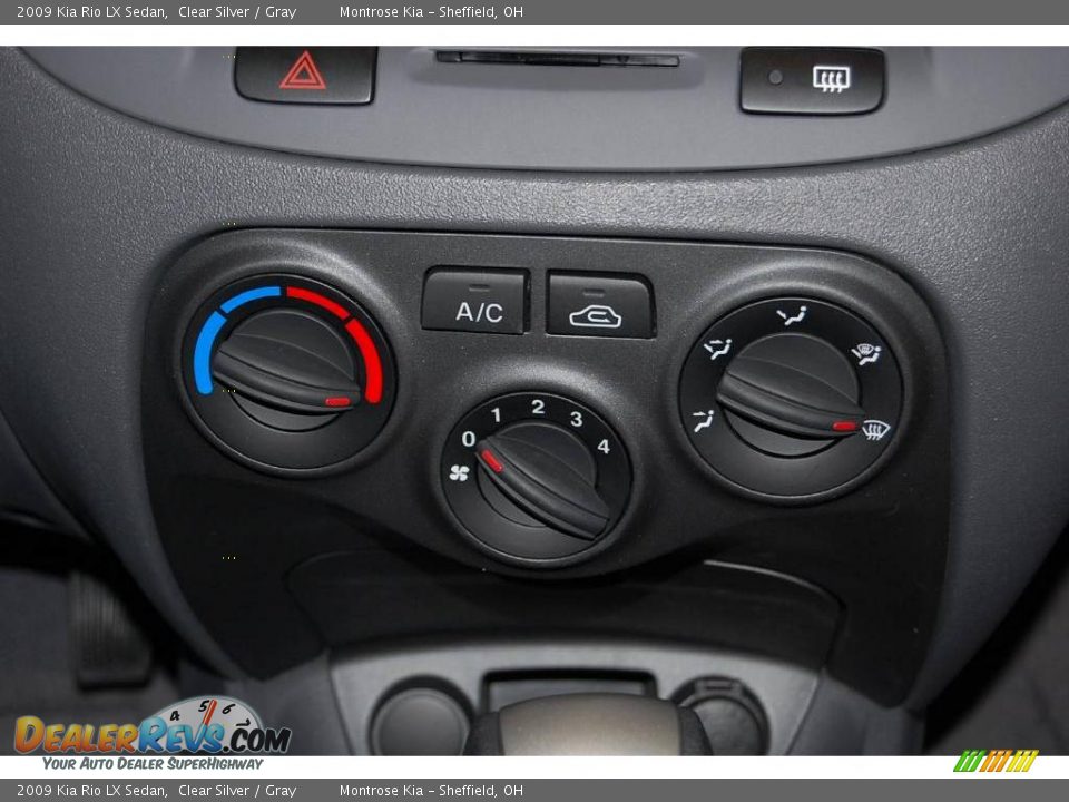 2009 Kia Rio LX Sedan Clear Silver / Gray Photo #30