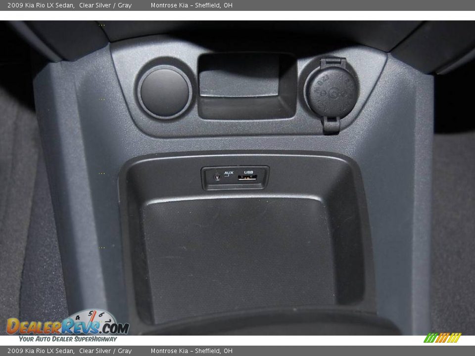 2009 Kia Rio LX Sedan Clear Silver / Gray Photo #31