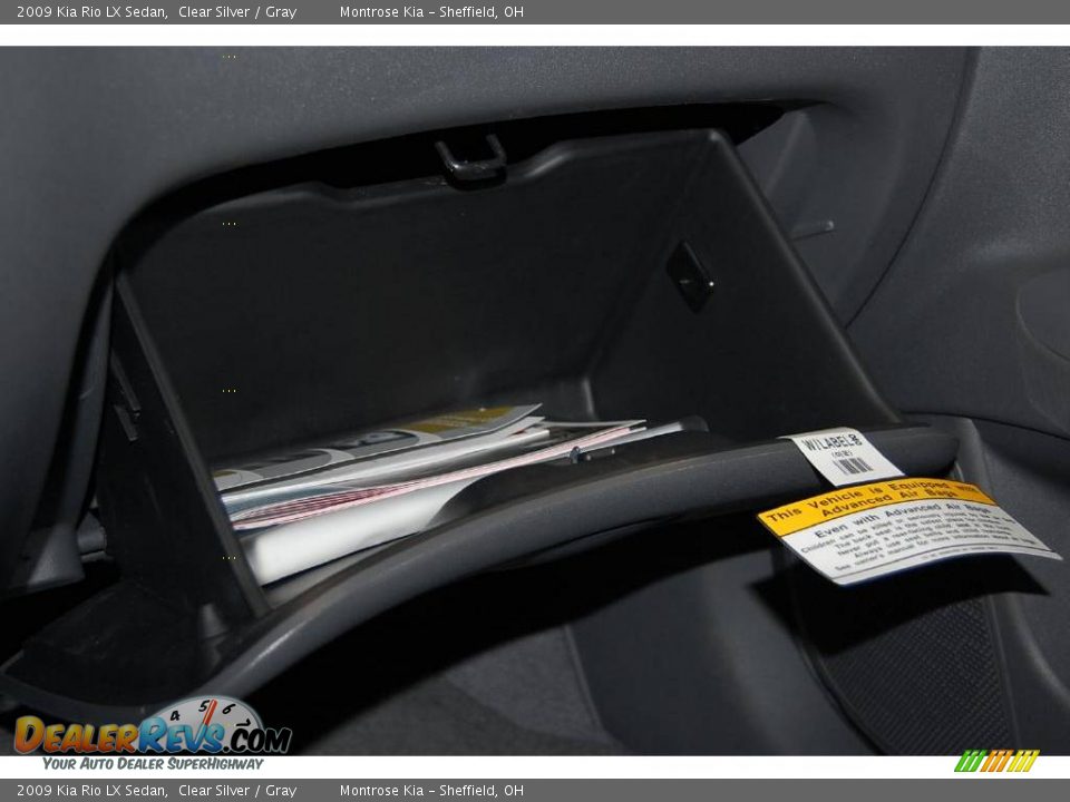 2009 Kia Rio LX Sedan Clear Silver / Gray Photo #35