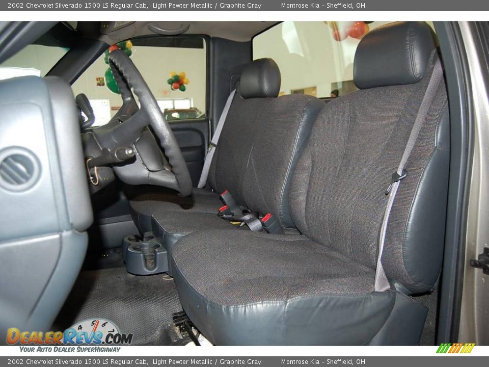 2002 Chevrolet Silverado 1500 LS Regular Cab Light Pewter Metallic / Graphite Gray Photo #15