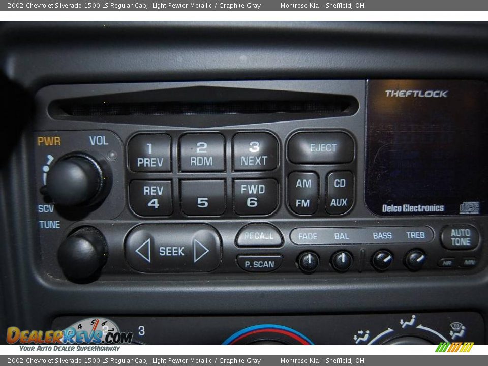 2002 Chevrolet Silverado 1500 LS Regular Cab Light Pewter Metallic / Graphite Gray Photo #28
