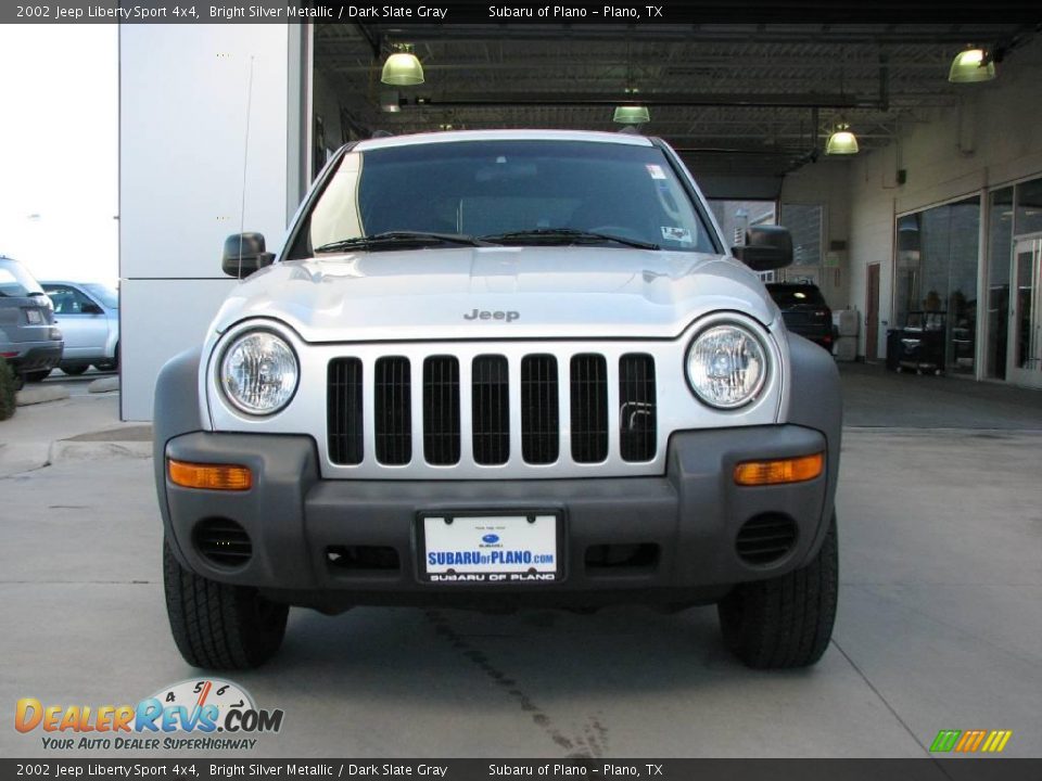 2002 Jeep Liberty Sport 4x4 Bright Silver Metallic / Dark Slate Gray Photo #2