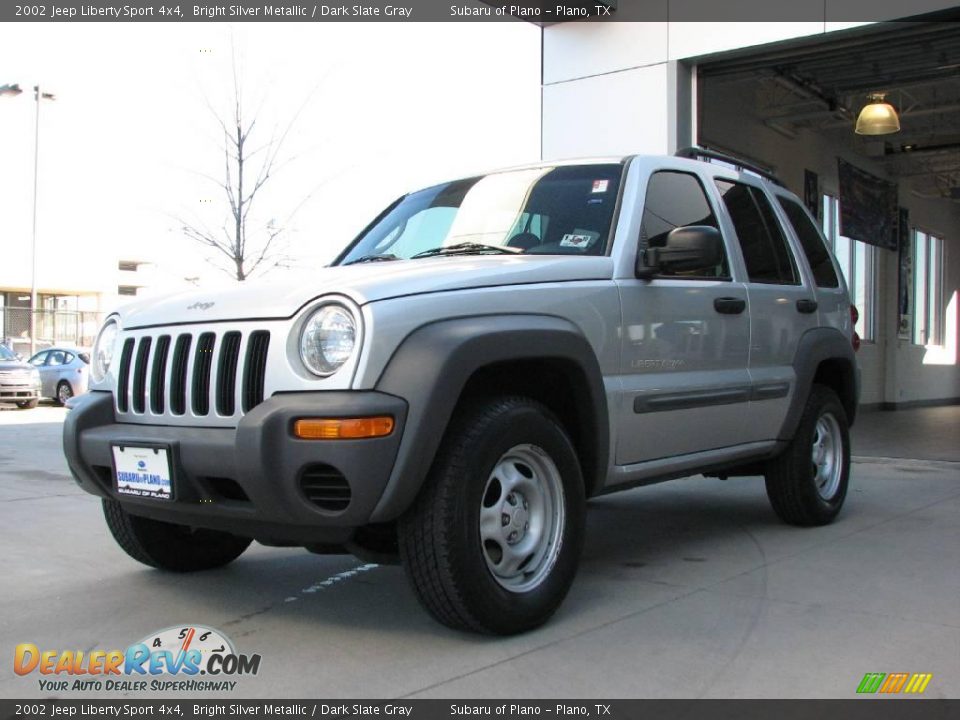 2002 Jeep Liberty Sport 4x4 Bright Silver Metallic / Dark Slate Gray Photo #3