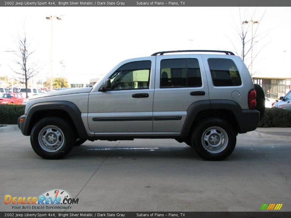 2002 Jeep Liberty Sport 4x4 Bright Silver Metallic / Dark Slate Gray Photo #4