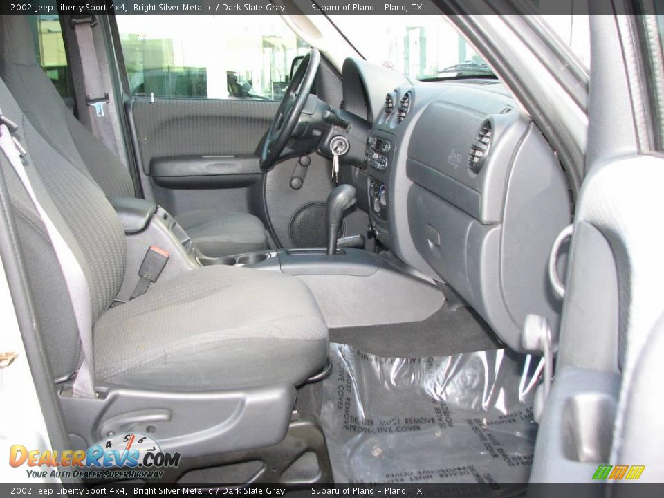 2002 Jeep Liberty Sport 4x4 Bright Silver Metallic / Dark Slate Gray Photo #10