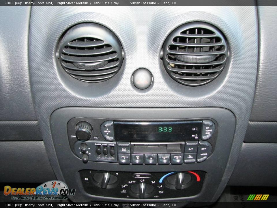 2002 Jeep Liberty Sport 4x4 Bright Silver Metallic / Dark Slate Gray Photo #16