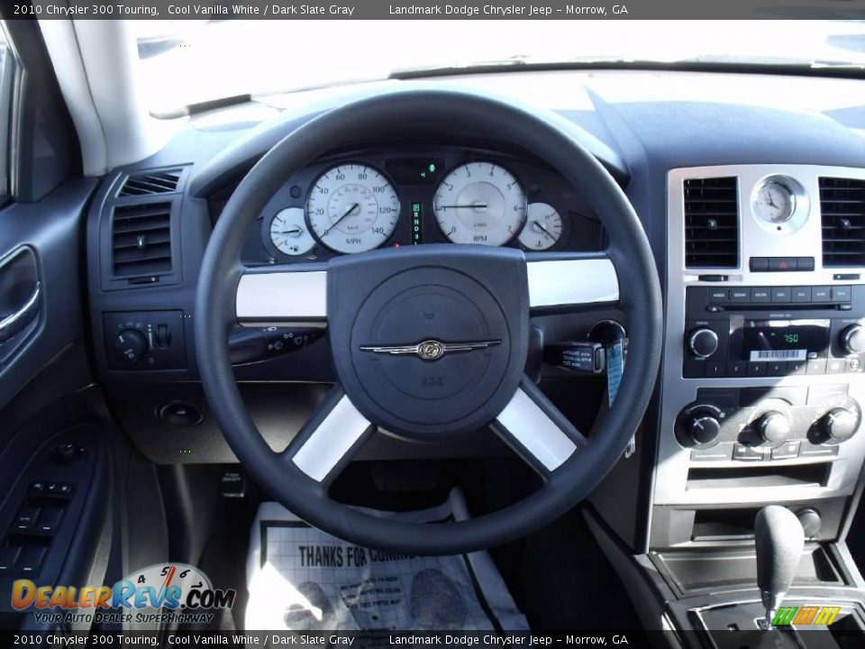 2010 Chrysler 300 Touring Cool Vanilla White / Dark Slate Gray Photo #11