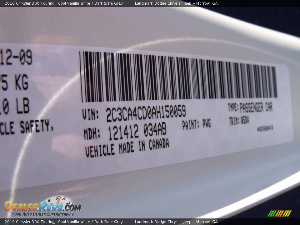 2010 Chrysler 300 Touring Cool Vanilla White / Dark Slate Gray Photo #14