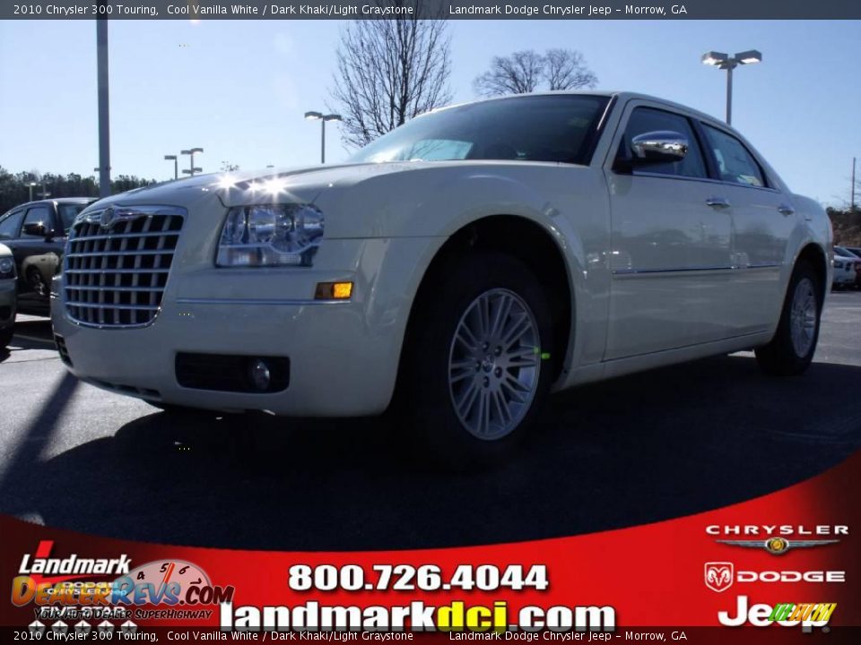 2010 Chrysler 300 Touring Cool Vanilla White / Dark Khaki/Light Graystone Photo #1