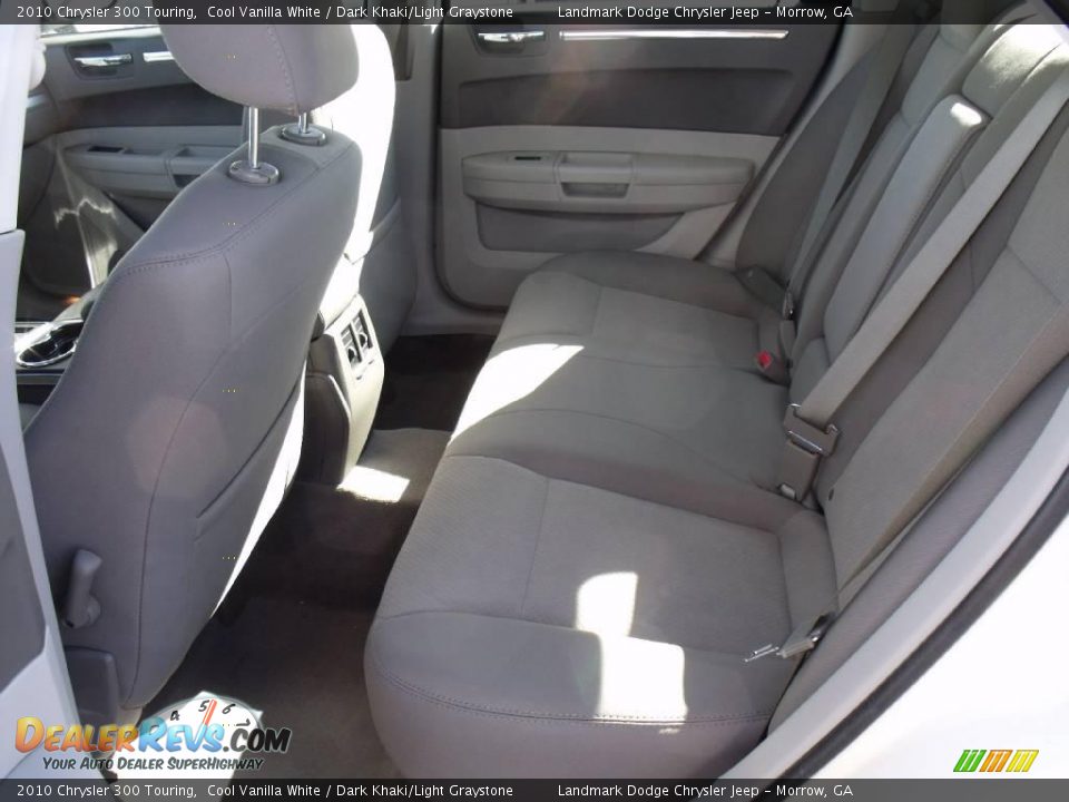 2010 Chrysler 300 Touring Cool Vanilla White / Dark Khaki/Light Graystone Photo #7