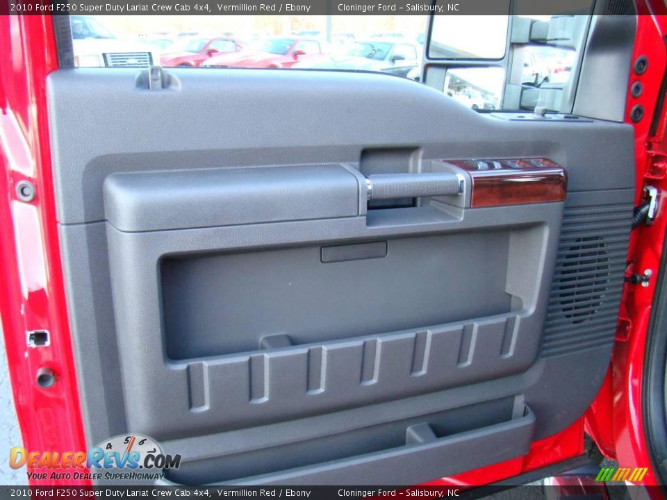 2010 Ford F250 Super Duty Lariat Crew Cab 4x4 Vermillion Red / Ebony Photo #17