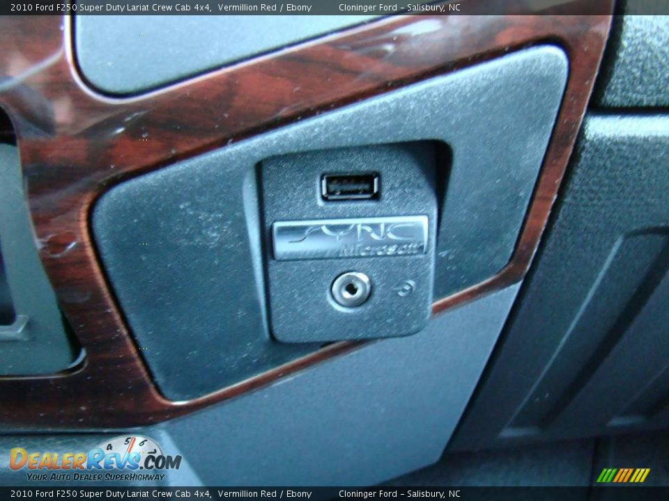 2010 Ford F250 Super Duty Lariat Crew Cab 4x4 Vermillion Red / Ebony Photo #31
