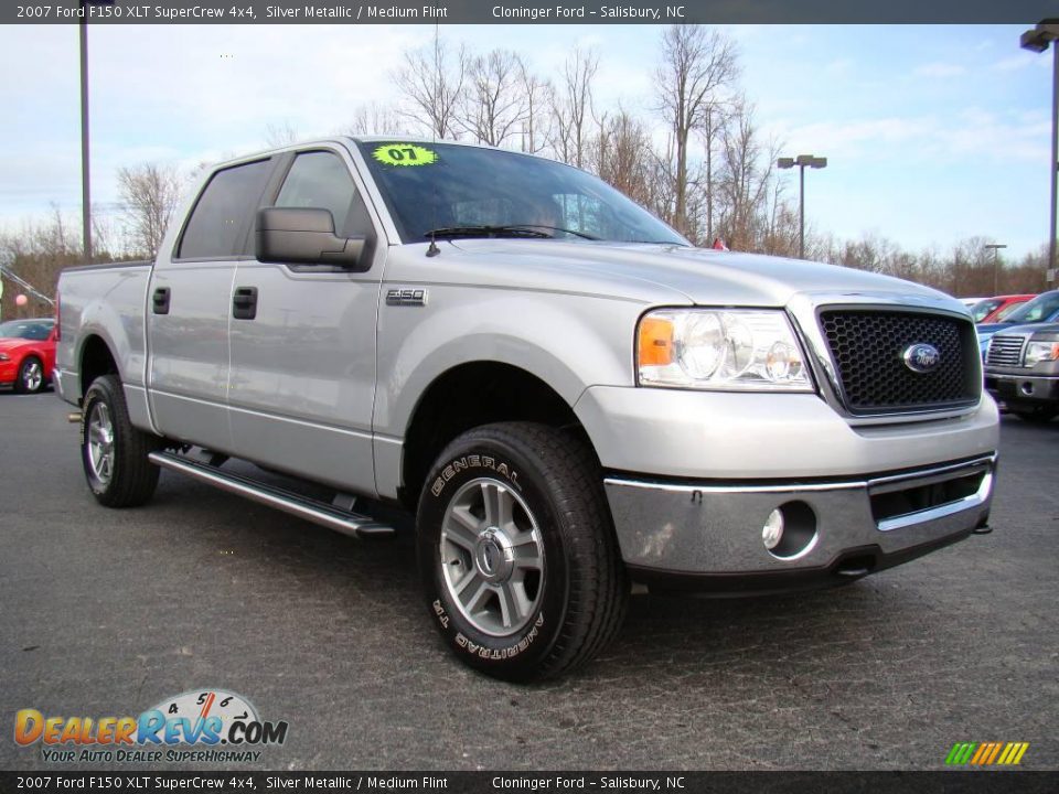 2007 Ford F150 XLT SuperCrew 4x4 Silver Metallic / Medium Flint Photo #1