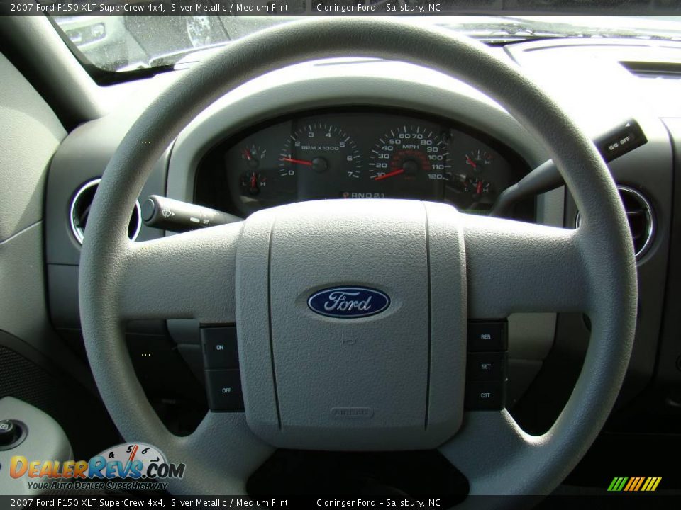 2007 Ford F150 XLT SuperCrew 4x4 Silver Metallic / Medium Flint Photo #19
