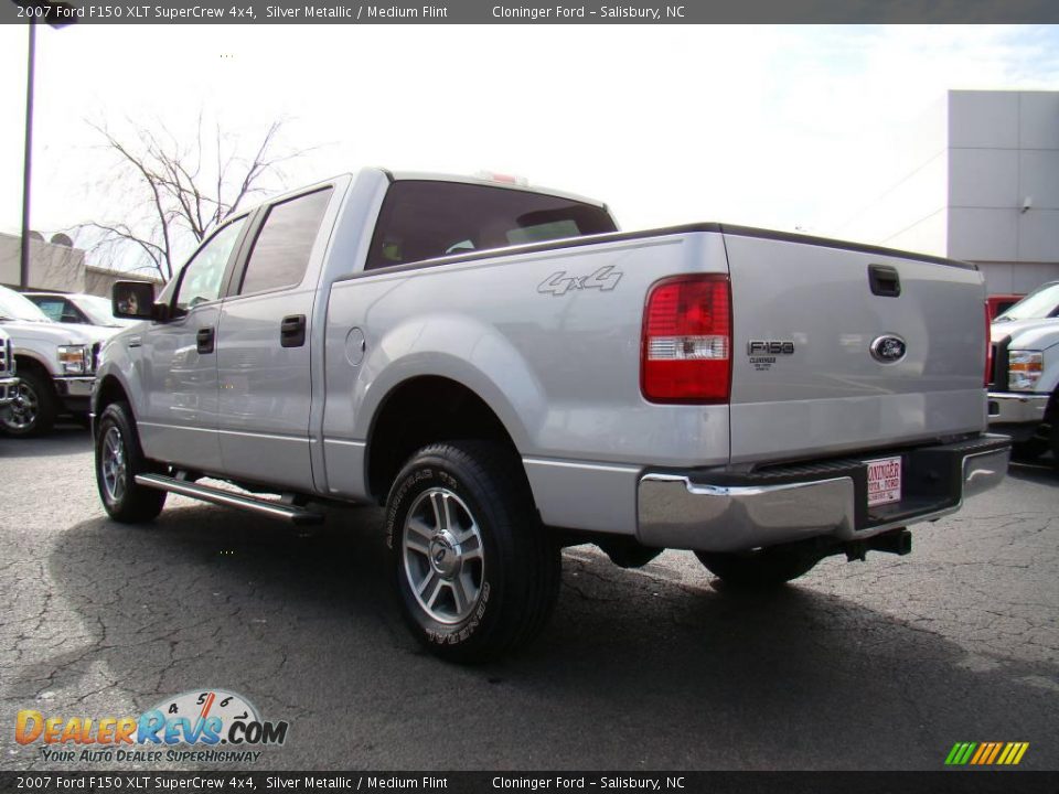 2007 Ford F150 XLT SuperCrew 4x4 Silver Metallic / Medium Flint Photo #24
