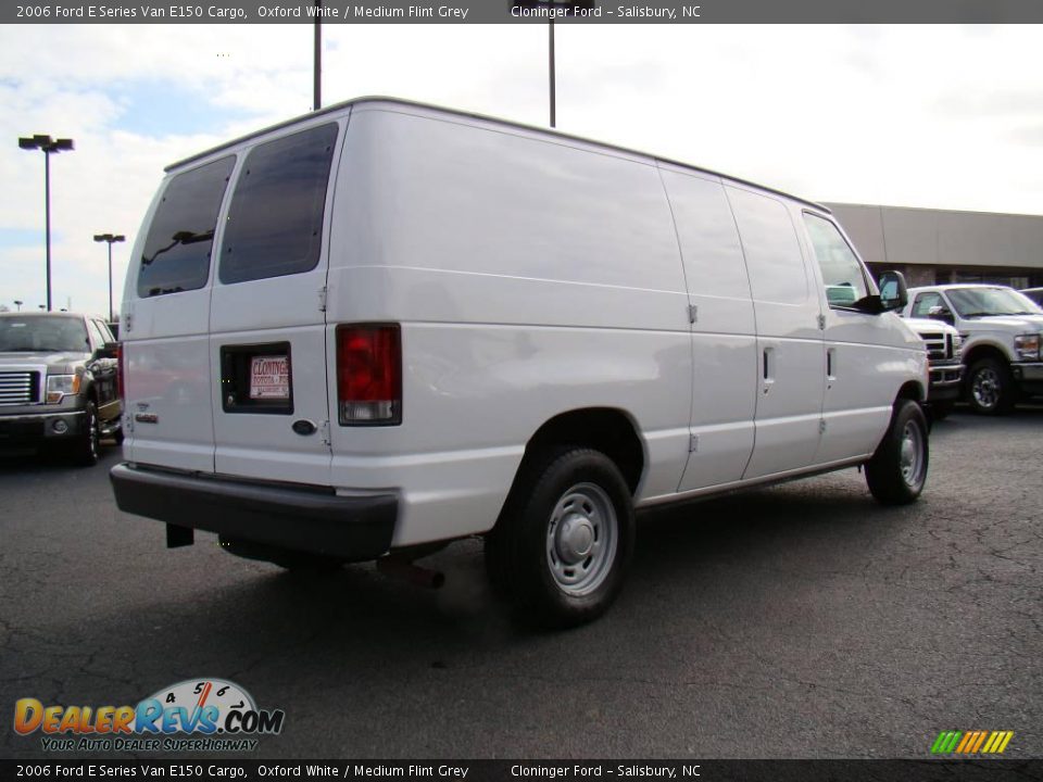 2006 Ford E Series Van E150 Cargo Oxford White / Medium Flint Grey Photo #3
