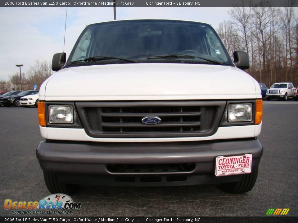 2006 Ford E Series Van E150 Cargo Oxford White / Medium Flint Grey Photo #7