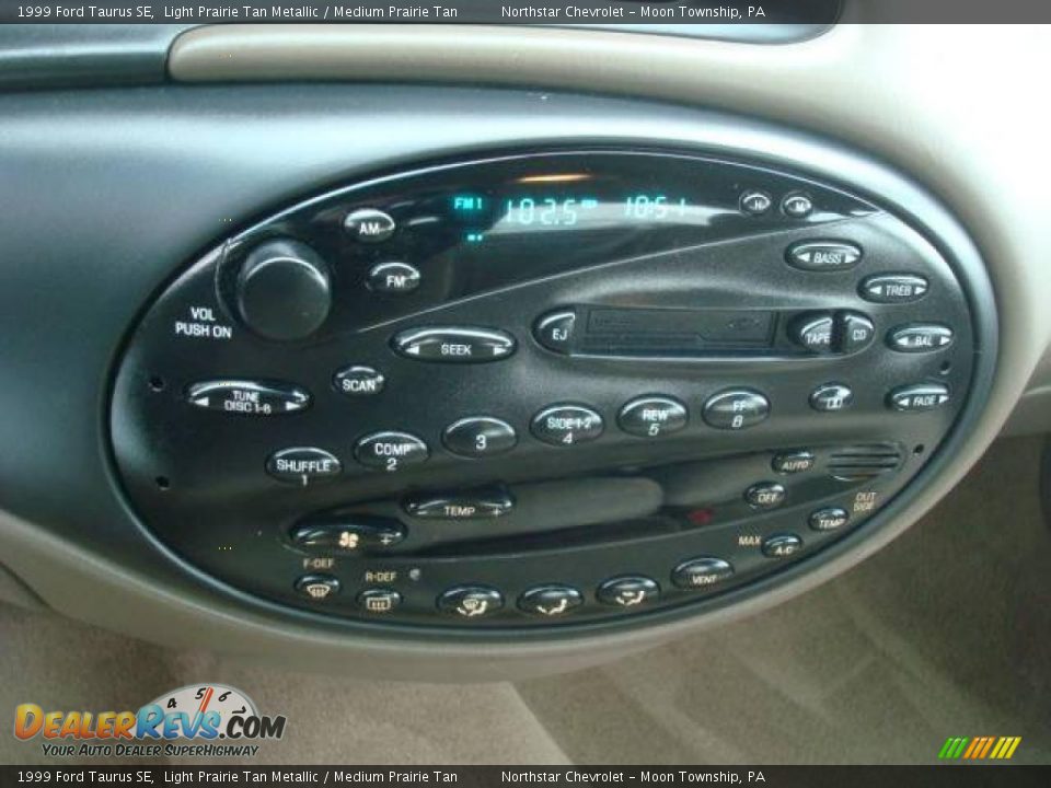 1999 Ford Taurus SE Light Prairie Tan Metallic / Medium Prairie Tan Photo #18