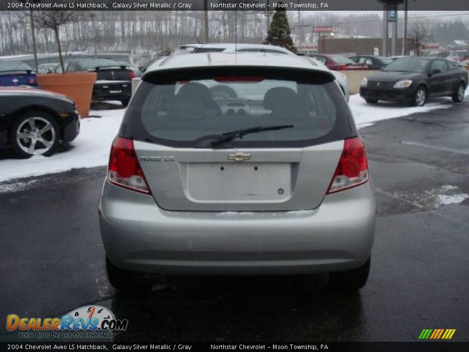 2004 Chevrolet Aveo LS Hatchback Galaxy Silver Metallic / Gray Photo #4