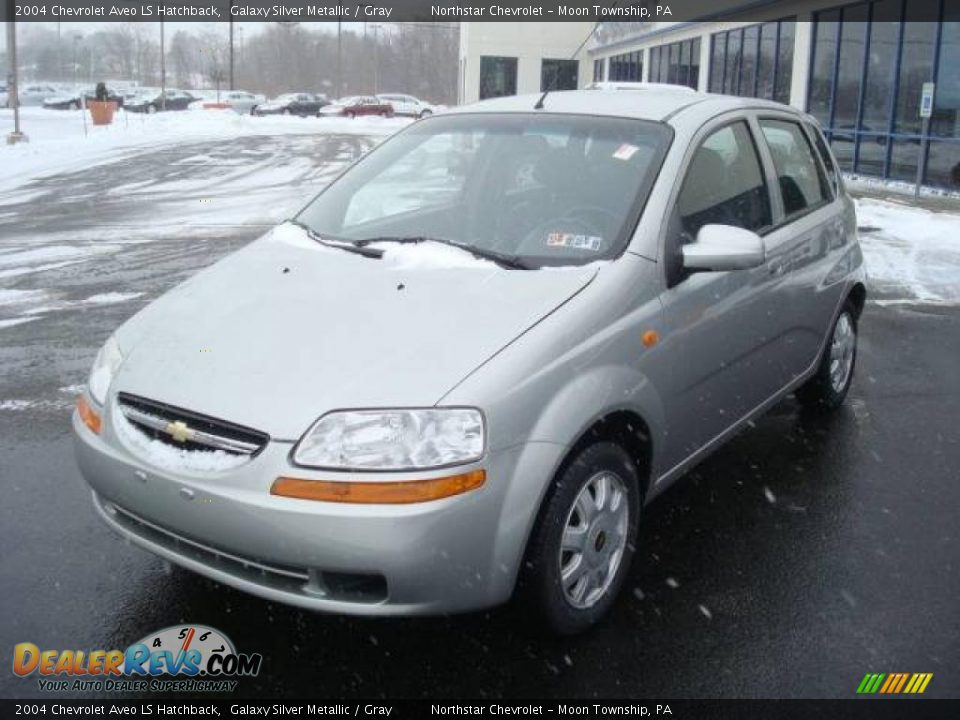 2004 Chevrolet Aveo LS Hatchback Galaxy Silver Metallic / Gray Photo #7