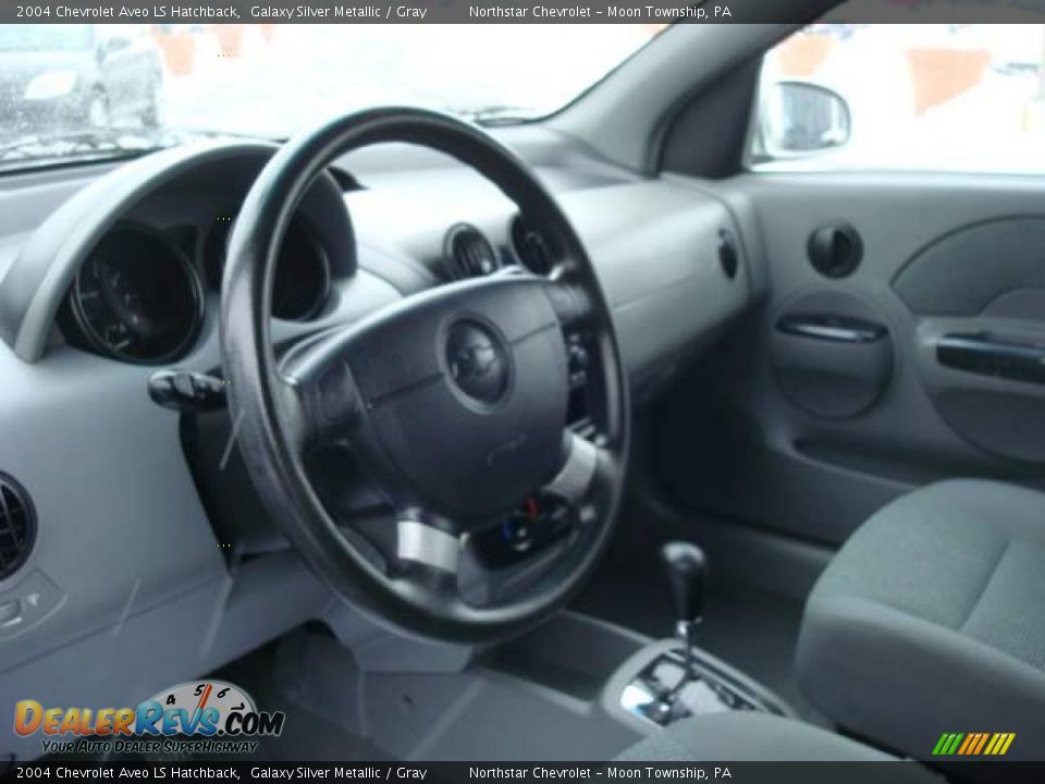 2004 Chevrolet Aveo LS Hatchback Galaxy Silver Metallic / Gray Photo #15