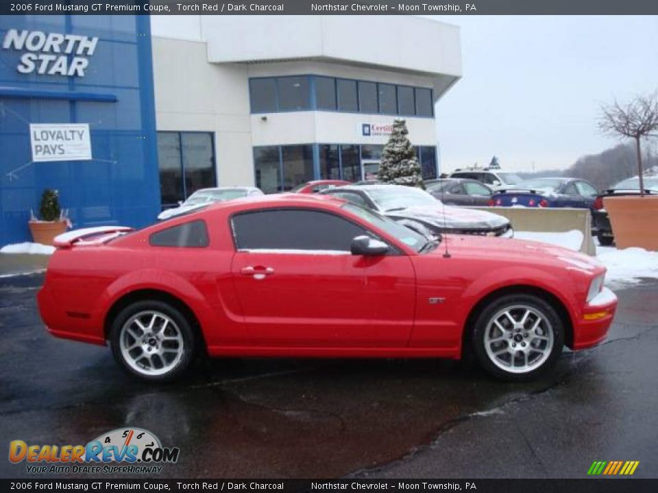 2006 Ford Mustang GT Premium Coupe Torch Red / Dark Charcoal Photo #2