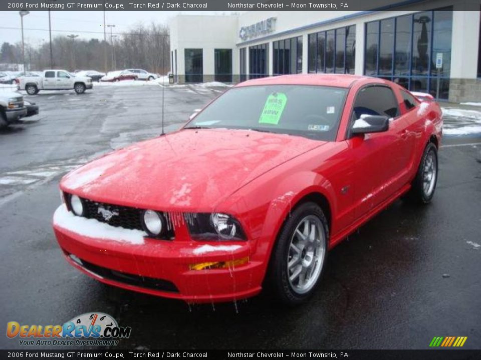 2006 Ford Mustang GT Premium Coupe Torch Red / Dark Charcoal Photo #7