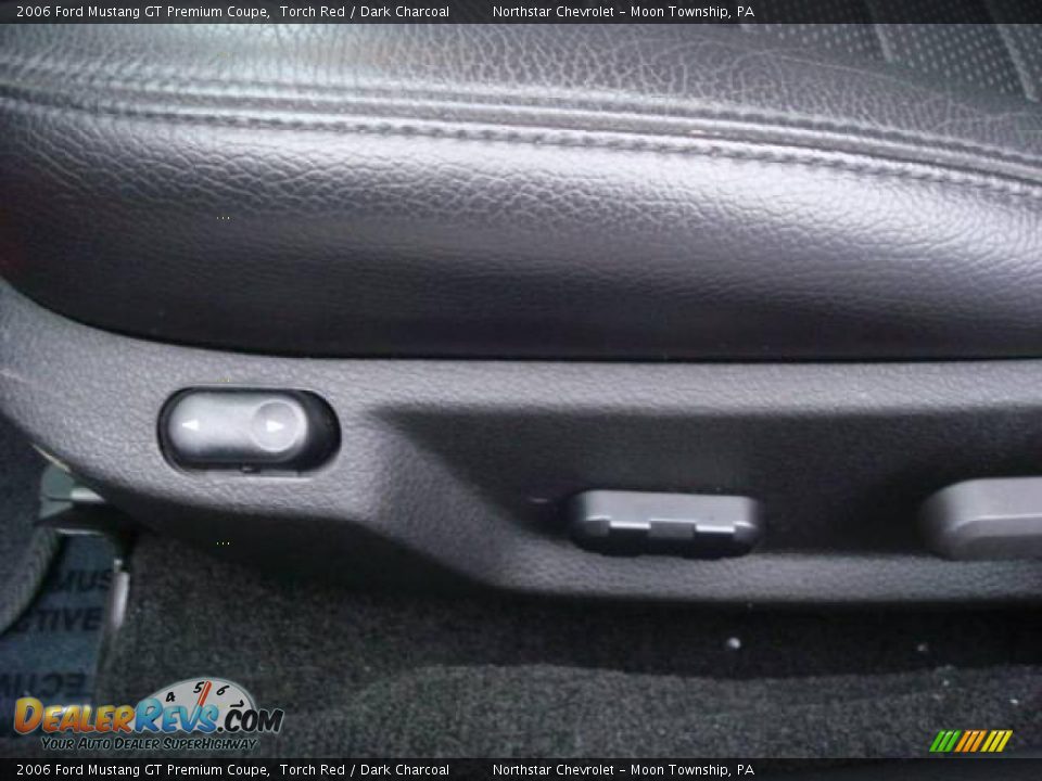 2006 Ford Mustang GT Premium Coupe Torch Red / Dark Charcoal Photo #15