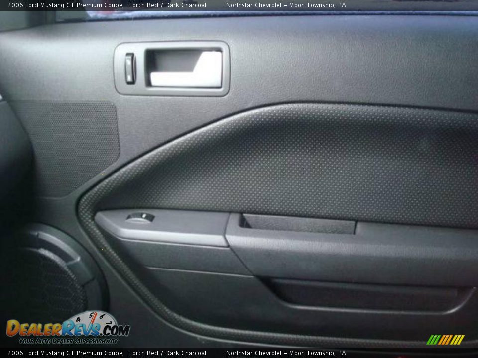 2006 Ford Mustang GT Premium Coupe Torch Red / Dark Charcoal Photo #17