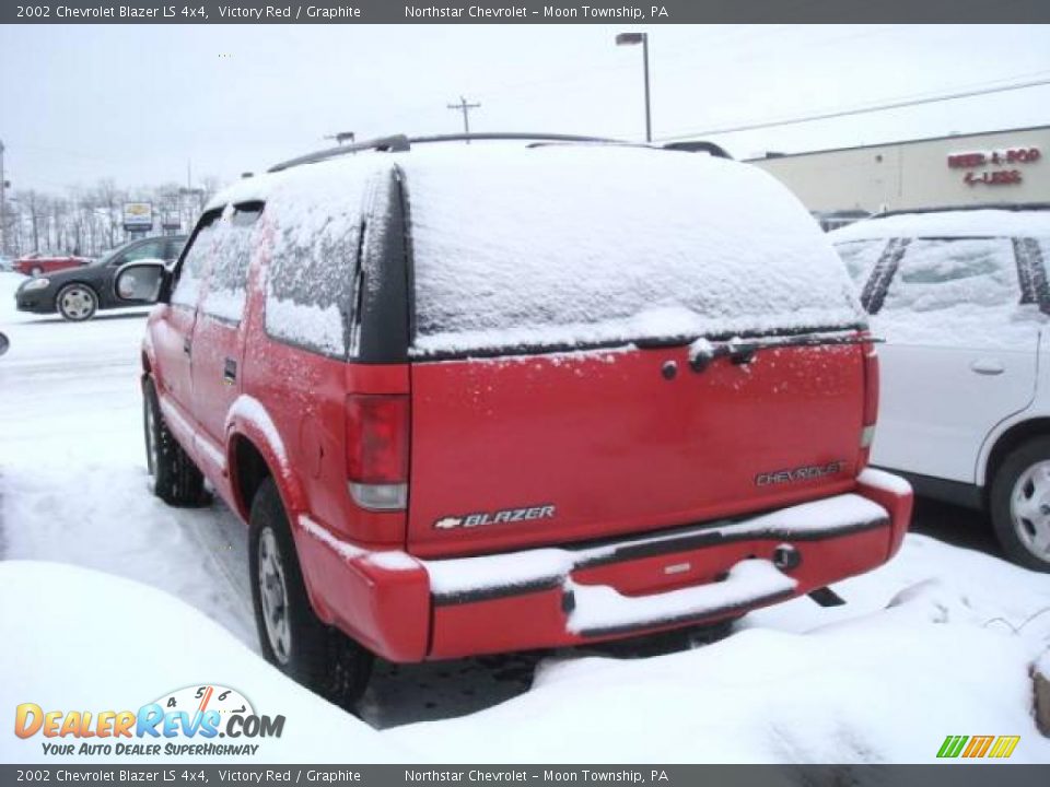 2002 Chevrolet Blazer LS 4x4 Victory Red / Graphite Photo #4