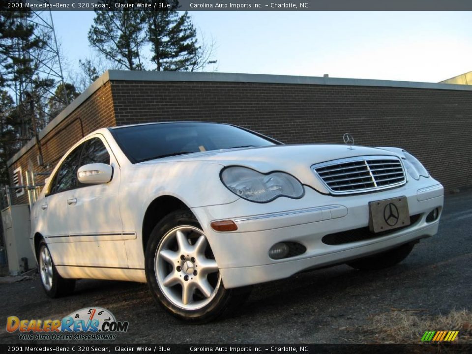2001 Mercedes-Benz C 320 Sedan Glacier White / Blue Photo #2