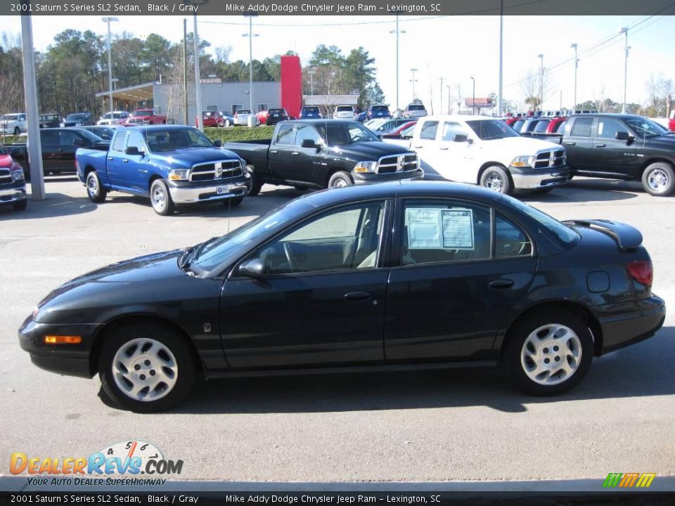 2001 Saturn S Series SL2 Sedan Black / Gray Photo #2