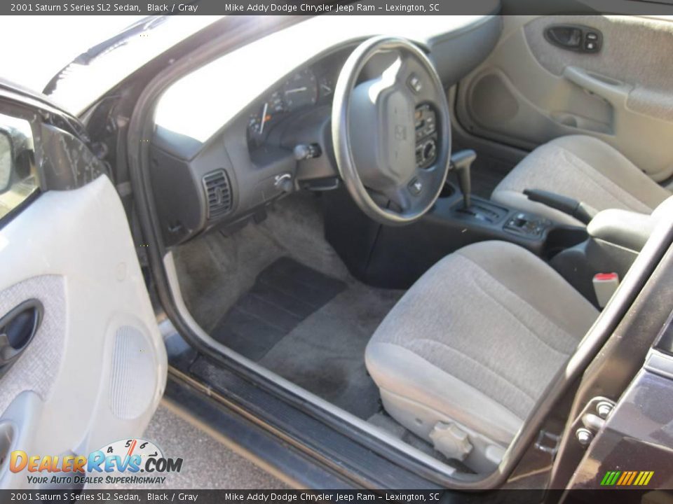 2001 Saturn S Series SL2 Sedan Black / Gray Photo #15