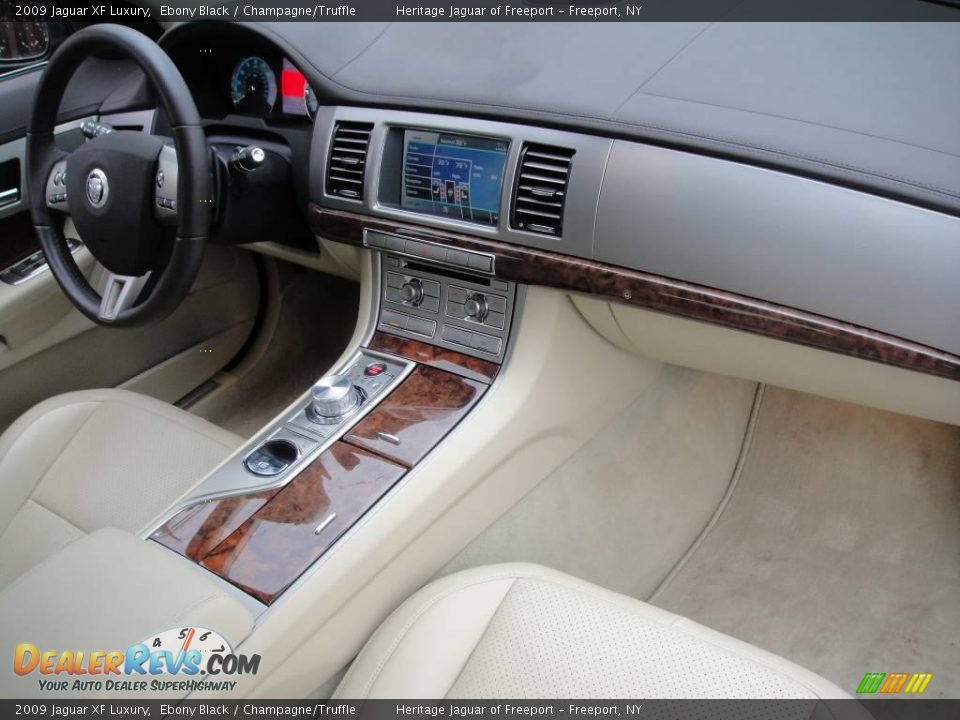 2009 Jaguar XF Luxury Ebony Black / Champagne/Truffle Photo #26