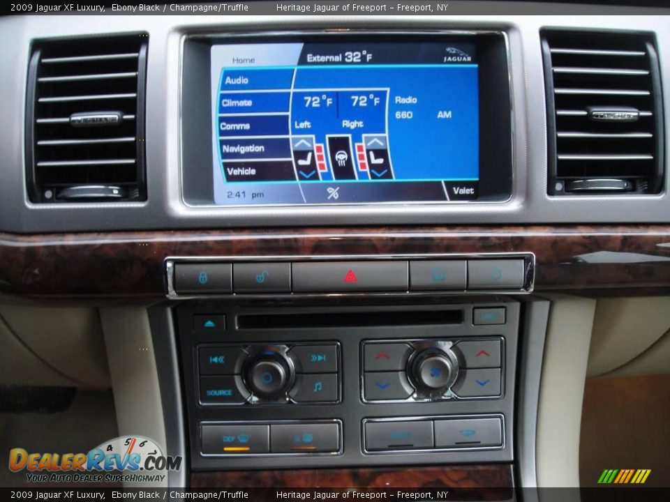 2009 Jaguar XF Luxury Ebony Black / Champagne/Truffle Photo #27