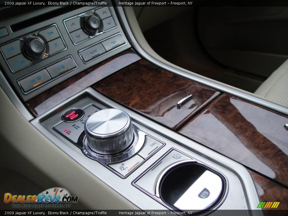 2009 Jaguar XF Luxury Ebony Black / Champagne/Truffle Photo #28